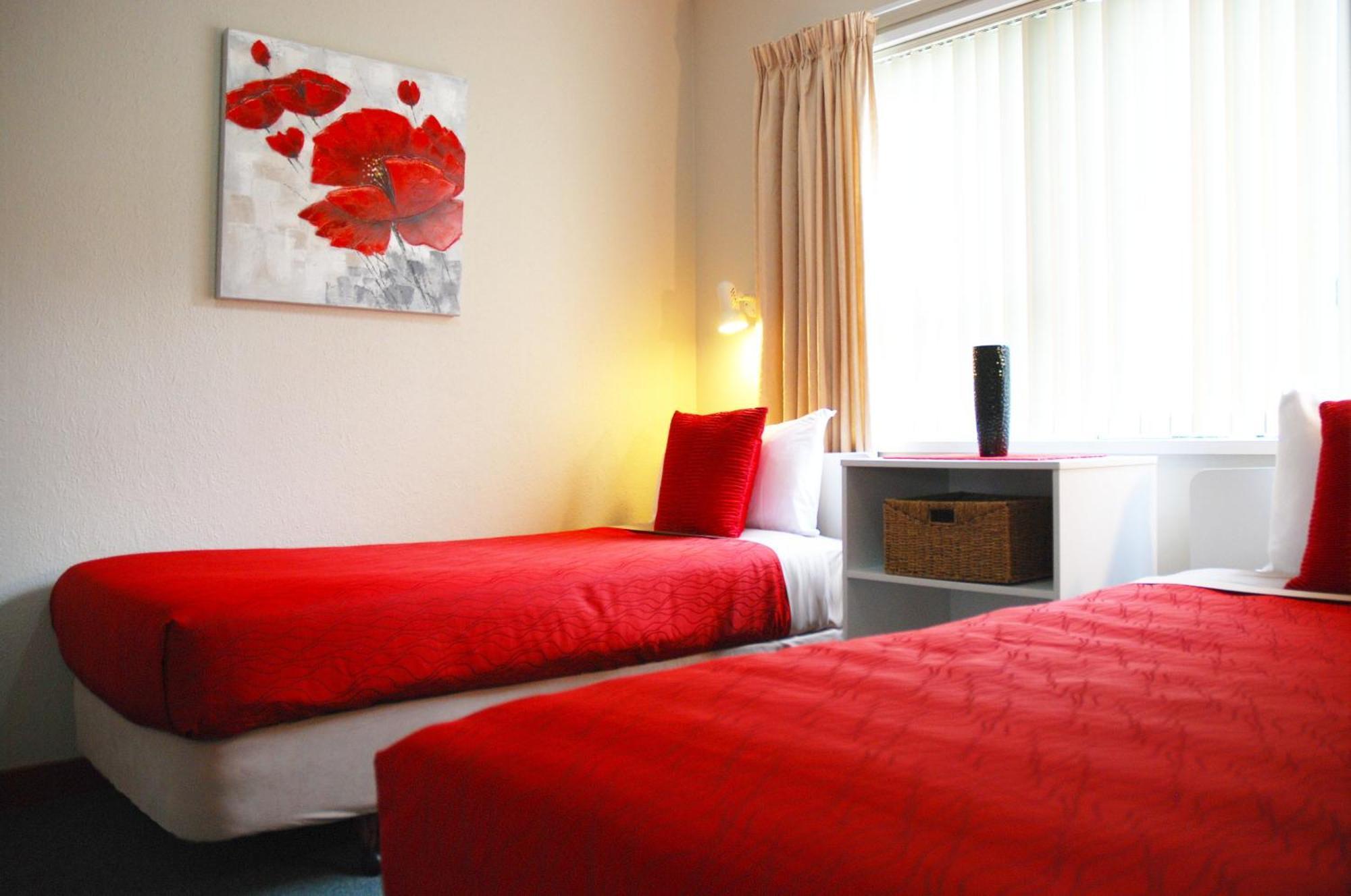 אלכסנדרה Almond Court Motel חדר תמונה