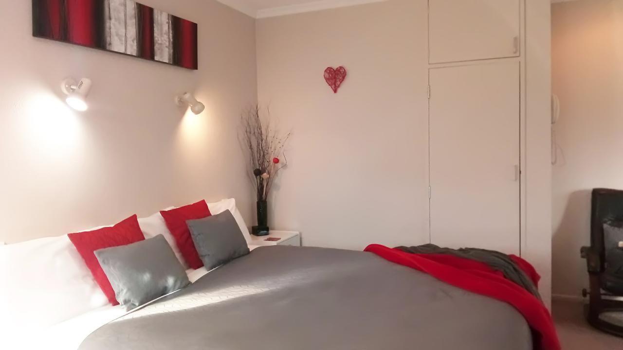 אלכסנדרה Almond Court Motel מראה חיצוני תמונה