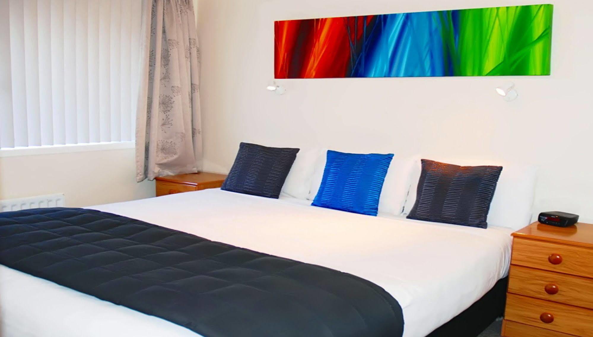 אלכסנדרה Almond Court Motel מראה חיצוני תמונה